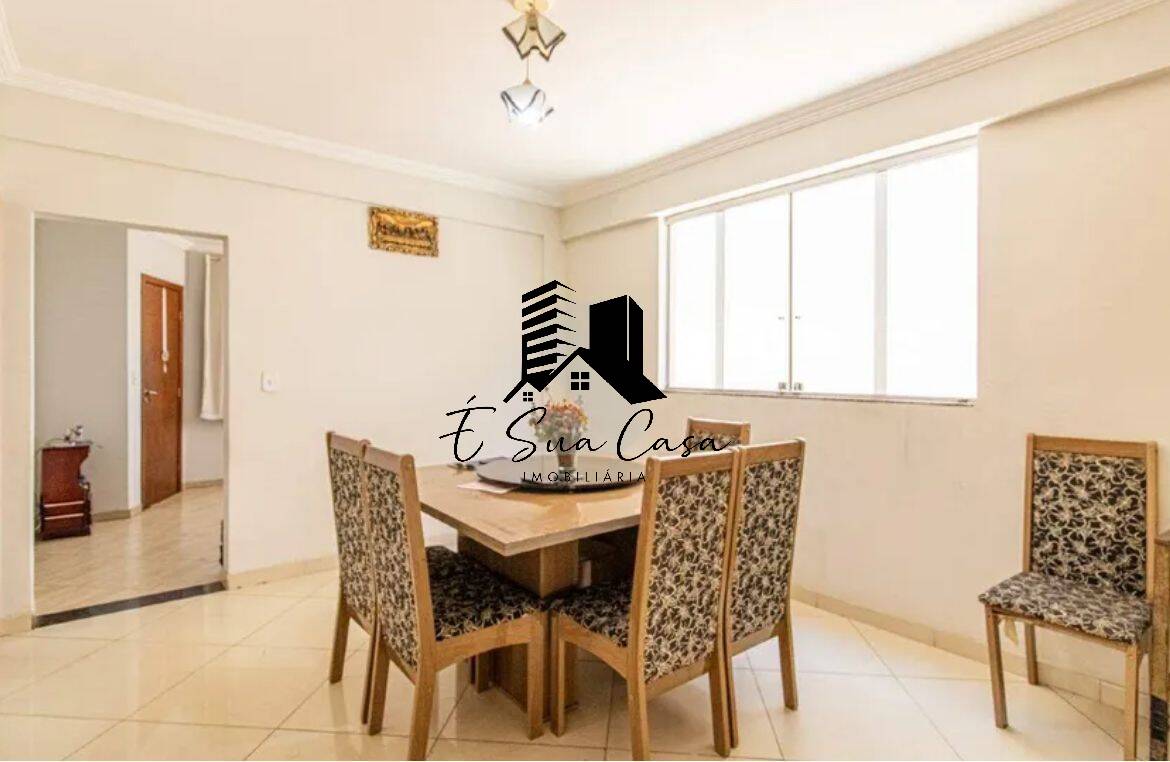 Casa, 4 quartos, 330 m² - Foto 1