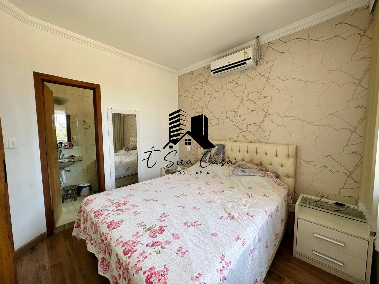 Casa, 3 quartos, 114 m² - Foto 2