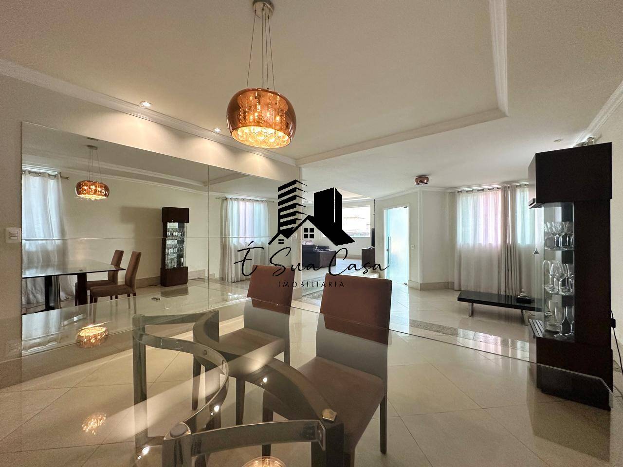 Casa, 4 quartos, 343 m² - Foto 2