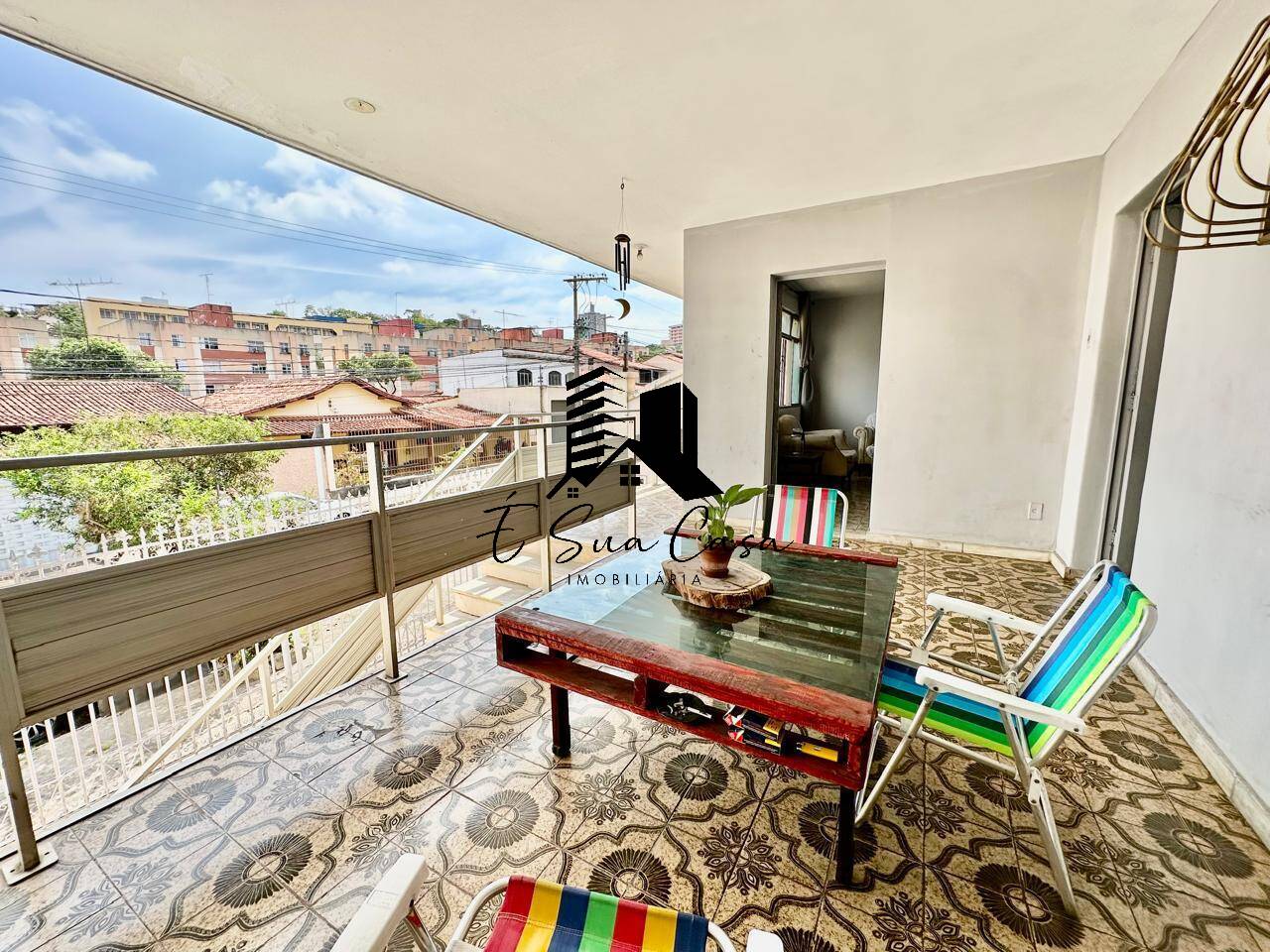 Casa, 4 quartos, 248 m² - Foto 1