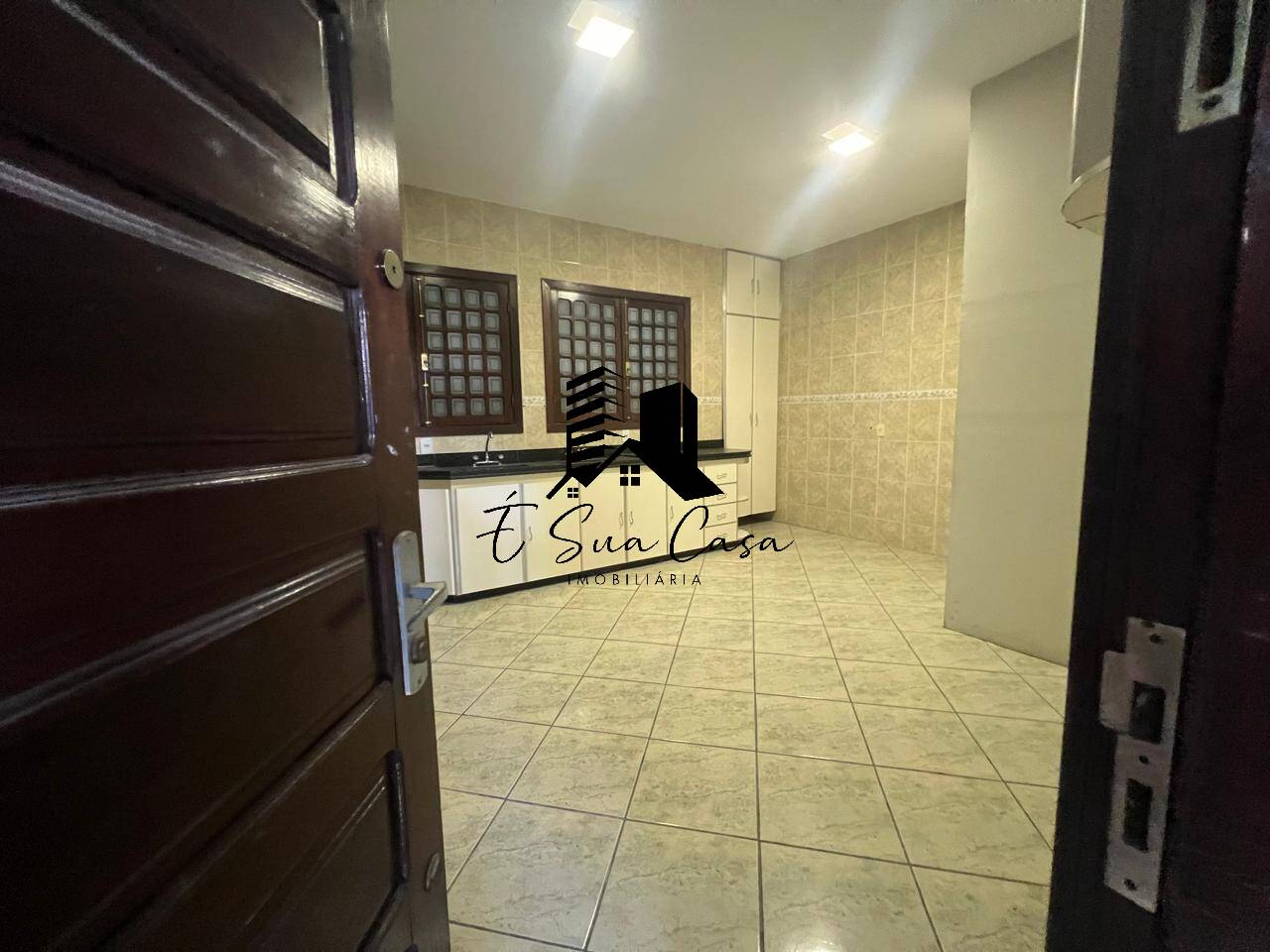 Casa, 2 quartos, 425 m² - Foto 16