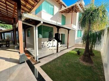 Casa, 4 quartos, 370 m² - Foto 1