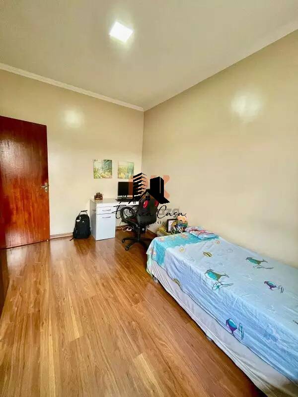 Casa, 4 quartos, 220 m² - Foto 18