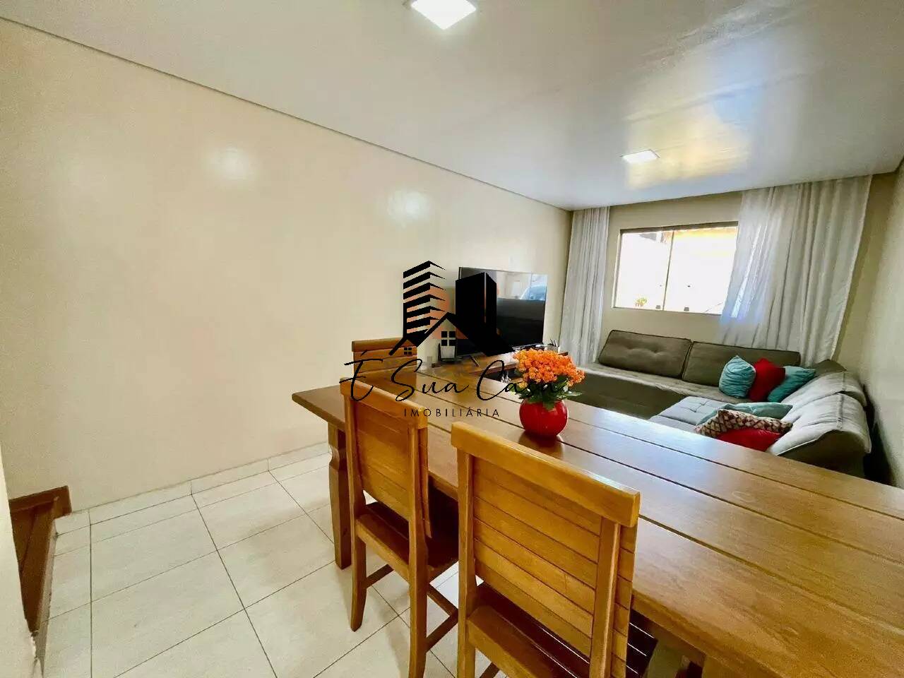 Casa, 4 quartos, 220 m² - Foto 3