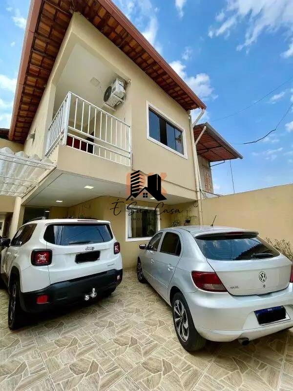 Casa, 4 quartos, 220 m² - Foto 1