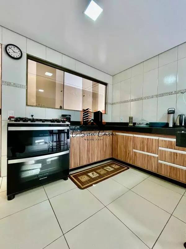 Casa, 4 quartos, 220 m² - Foto 9