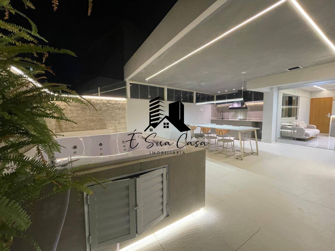 Apartamento, 3 quartos, 189 m² - Foto 2