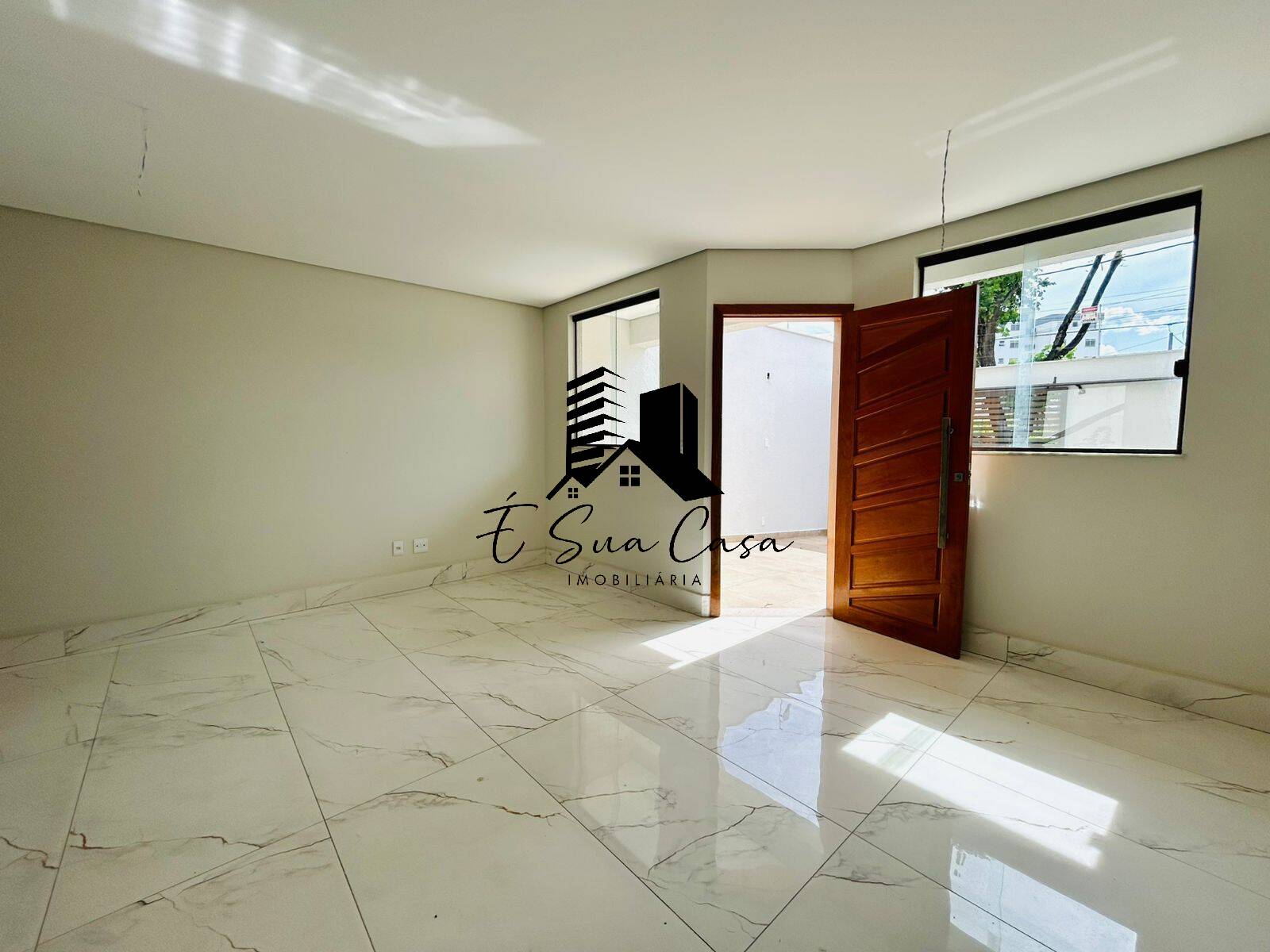 Casa, 3 quartos, 142 m² - Foto 2