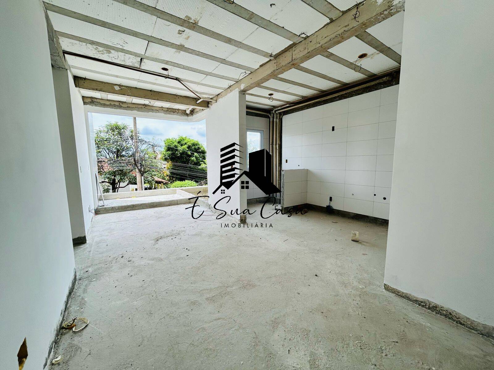 Cobertura à venda com 2 quartos, 130m² - Foto 1