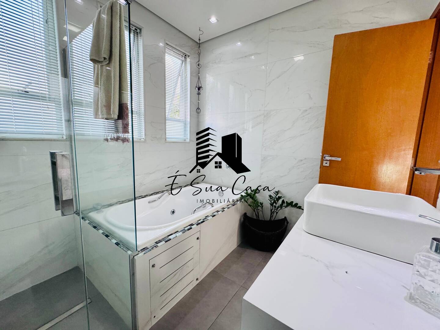 Casa, 3 quartos, 274 m² - Foto 23