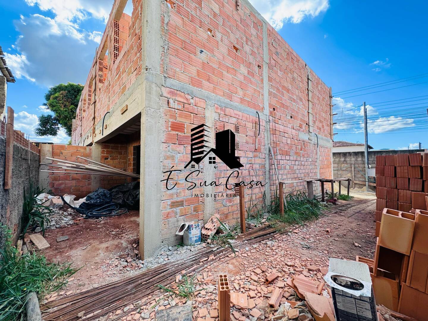 Casa à venda com 3 quartos, 180m² - Foto 11