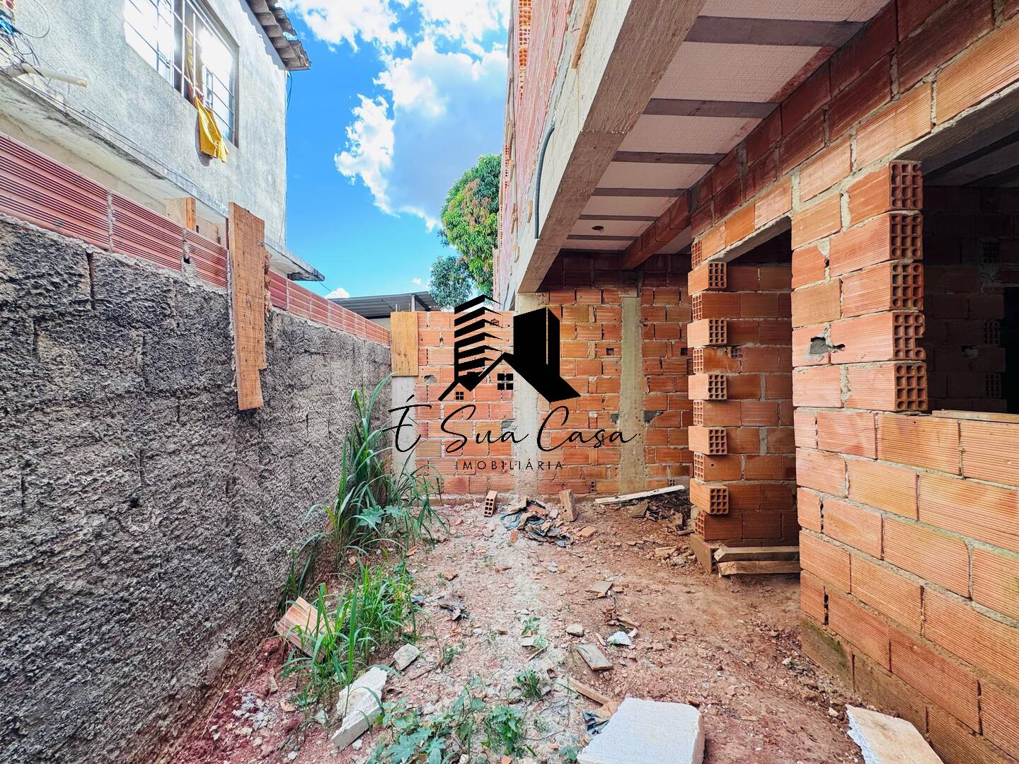 Casa à venda com 3 quartos, 180m² - Foto 7