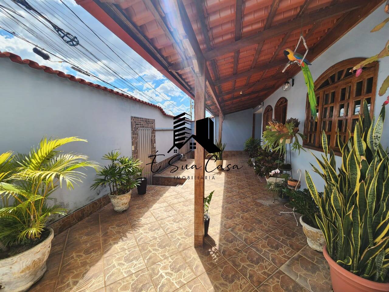 Casa à venda com 3 quartos, 360m² - Foto 3