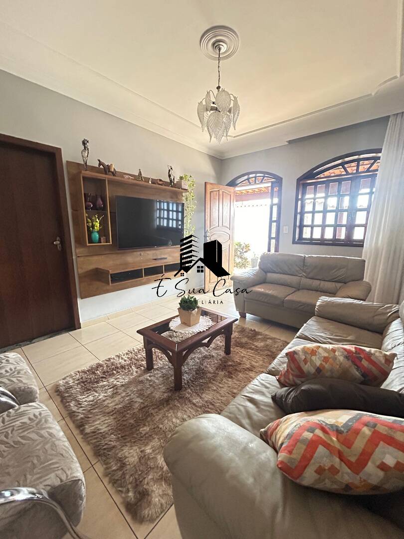 Casa à venda com 3 quartos, 360m² - Foto 6