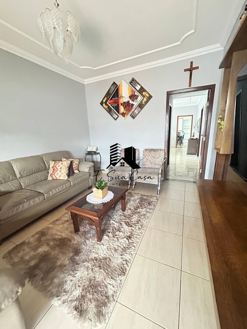 Casa à venda com 3 quartos, 360m² - Foto 4