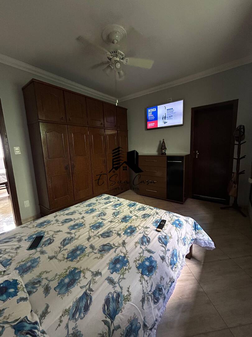 Casa à venda com 3 quartos, 360m² - Foto 17