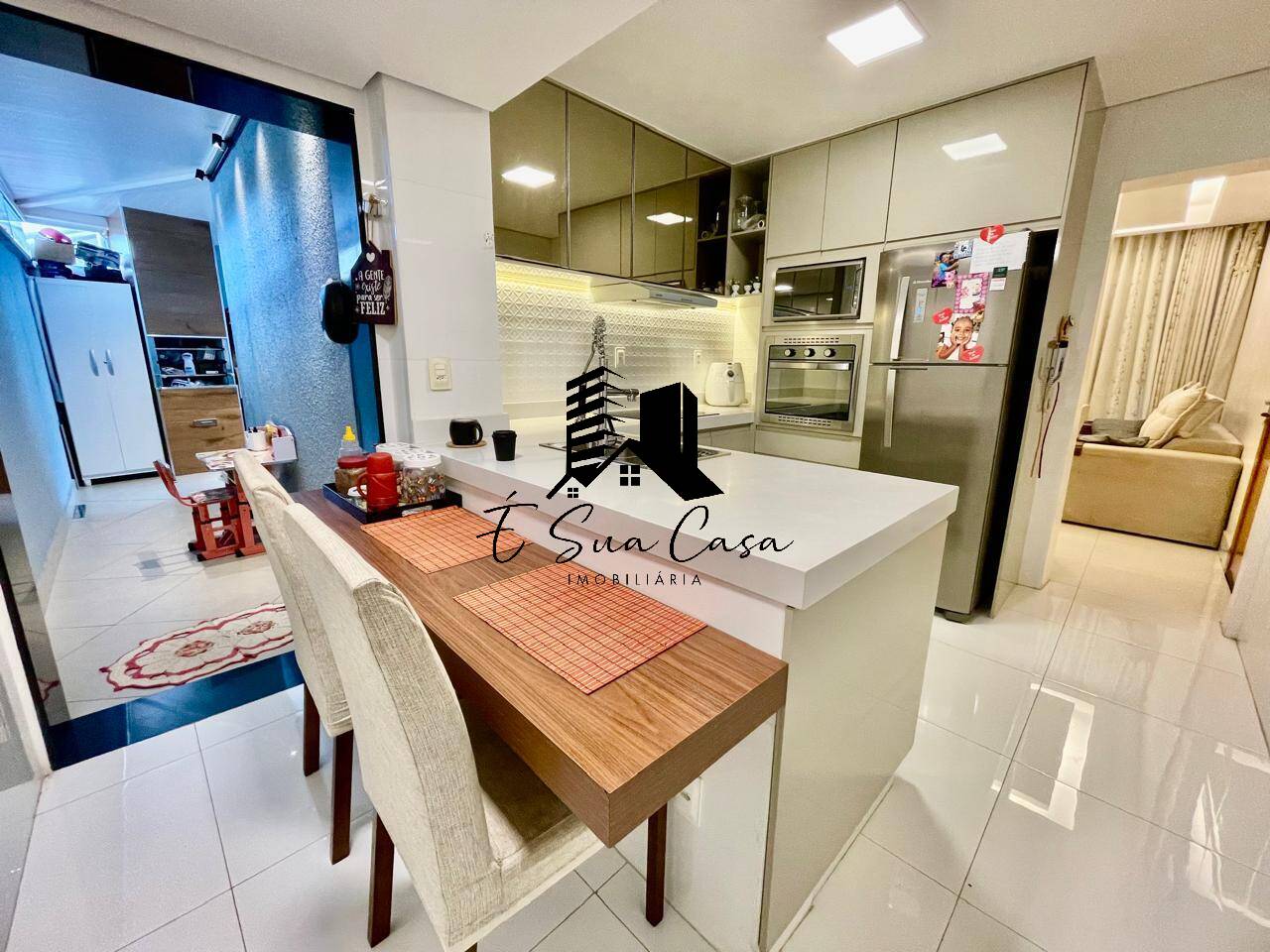 Apartamento à venda com 2 quartos, 77m² - Foto 5