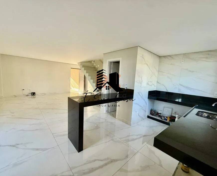 Casa à venda com 3 quartos, 169m² - Foto 4
