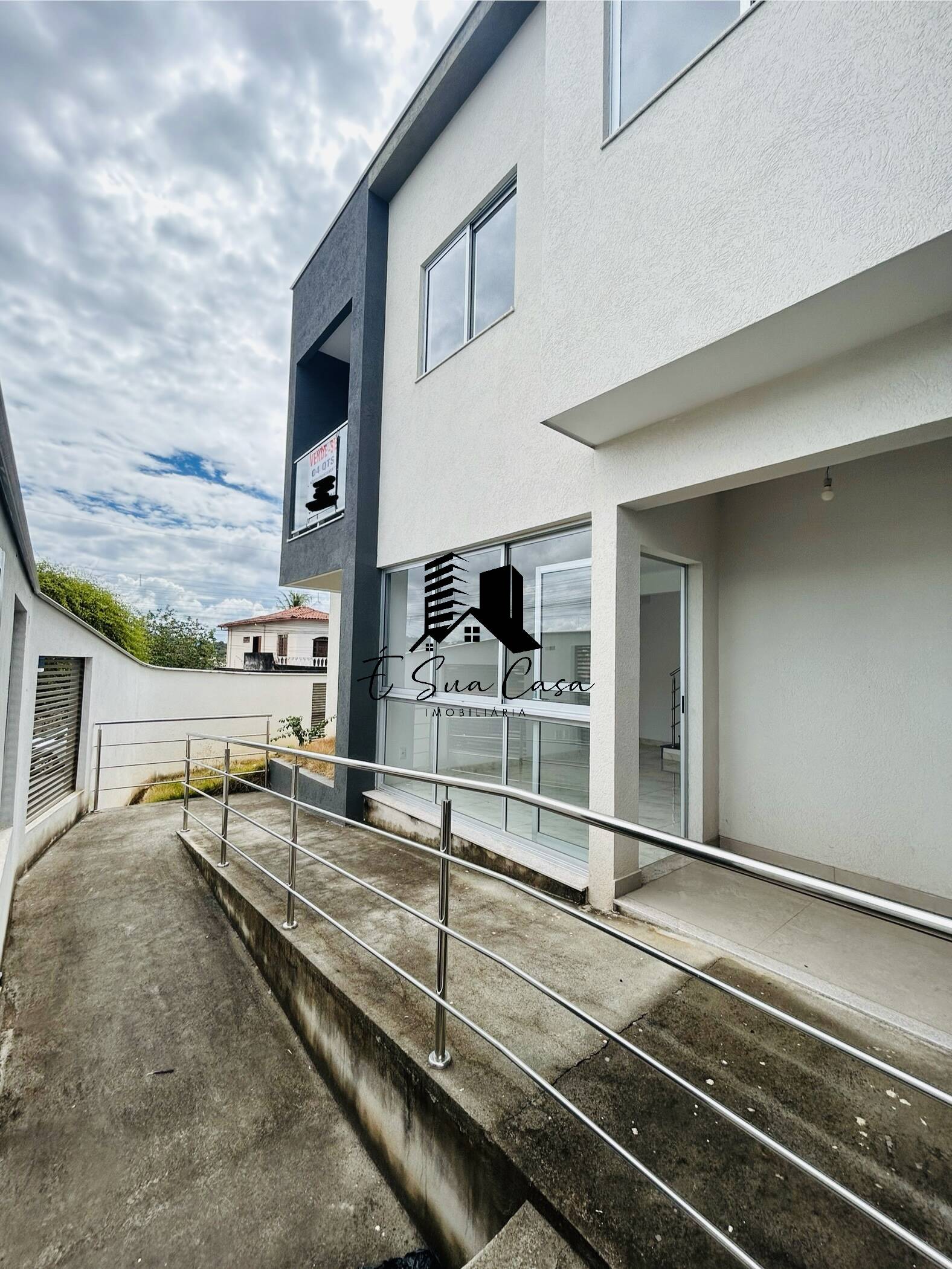 Casa, 4 quartos, 159 m² - Foto 1