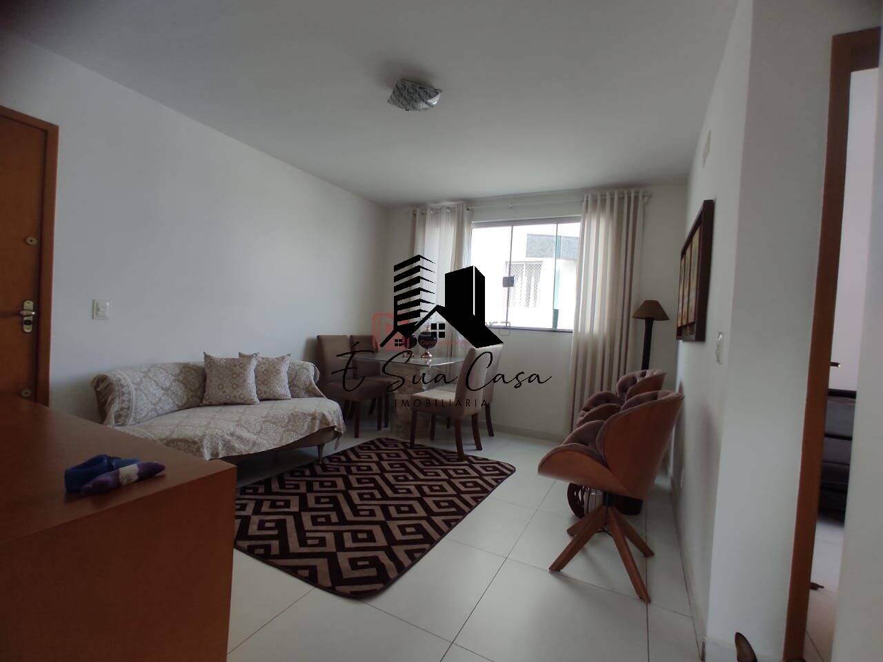 Apartamento à venda com 2 quartos, 65m² - Foto 2