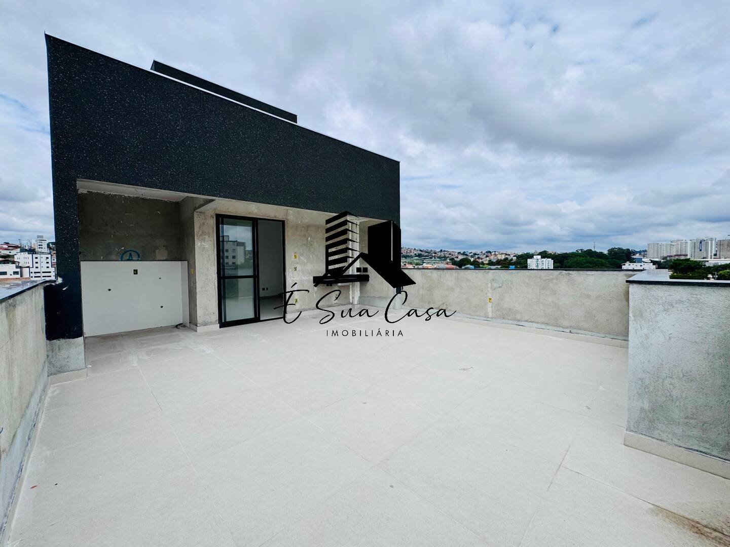 Cobertura, 3 quartos, 155 m² - Foto 2