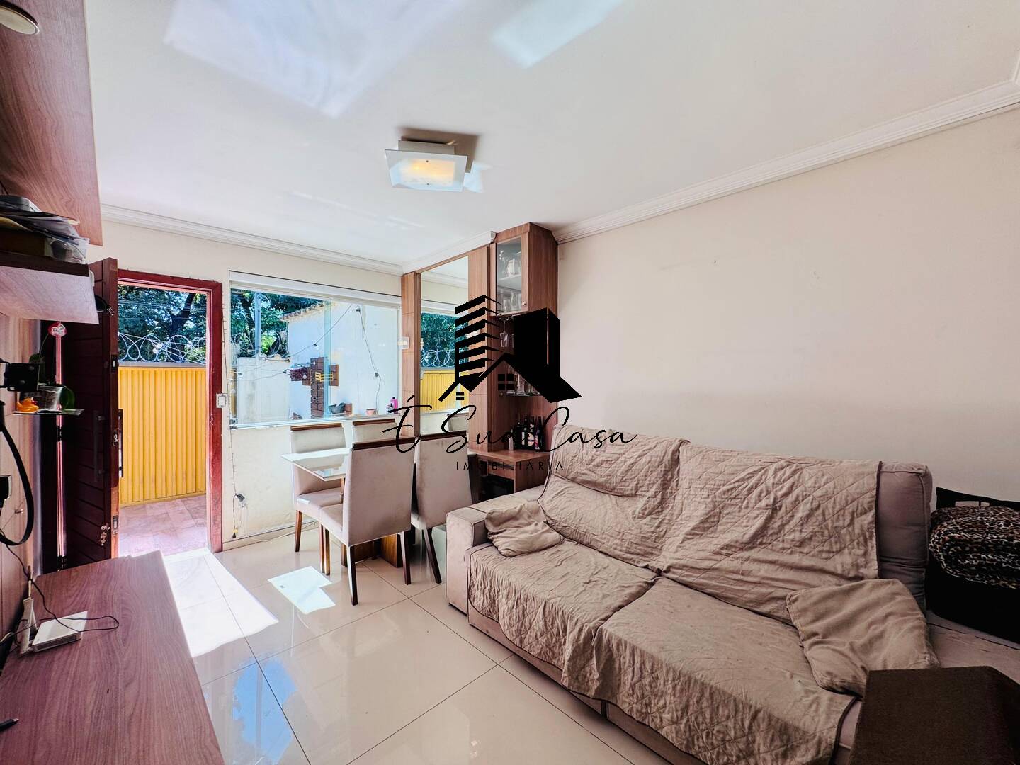 Casa à venda com 2 quartos, 90m² - Foto 8