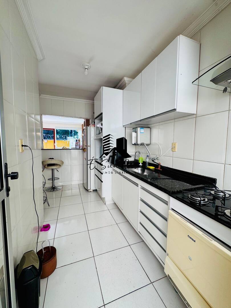 Casa à venda com 2 quartos, 90m² - Foto 16