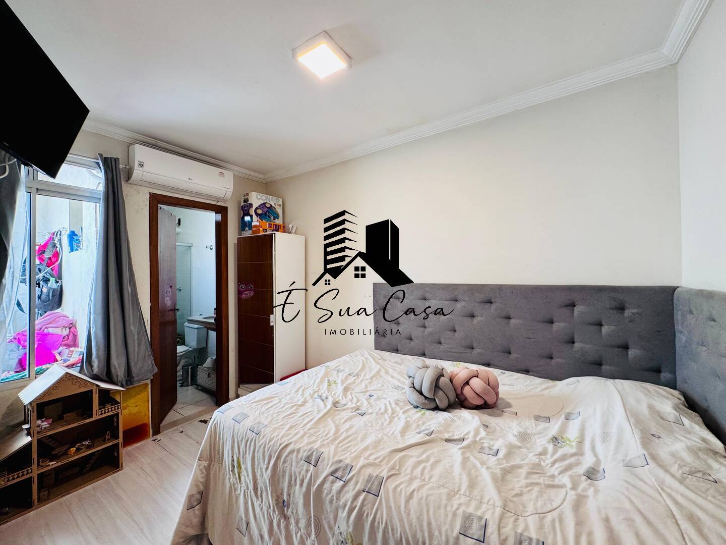 Casa à venda com 2 quartos, 90m² - Foto 9
