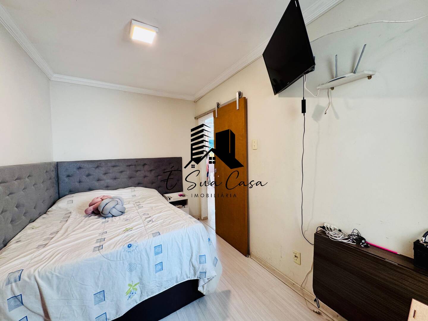 Casa à venda com 2 quartos, 90m² - Foto 10