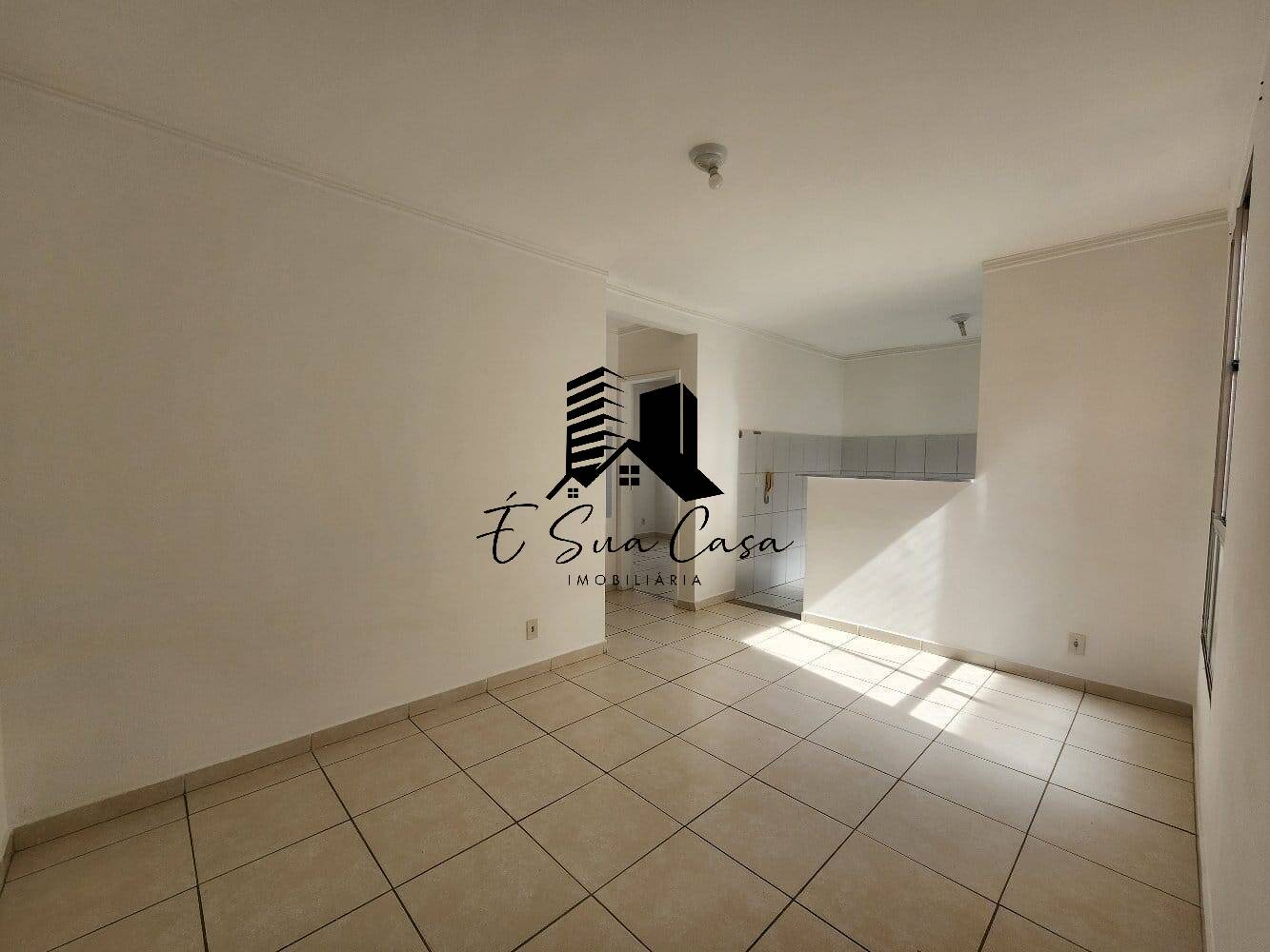 Apartamento à venda com 2 quartos, 45m² - Foto 1
