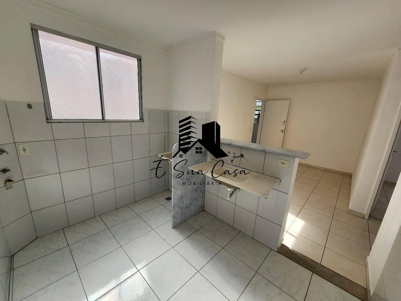 Apartamento à venda com 2 quartos, 45m² - Foto 3