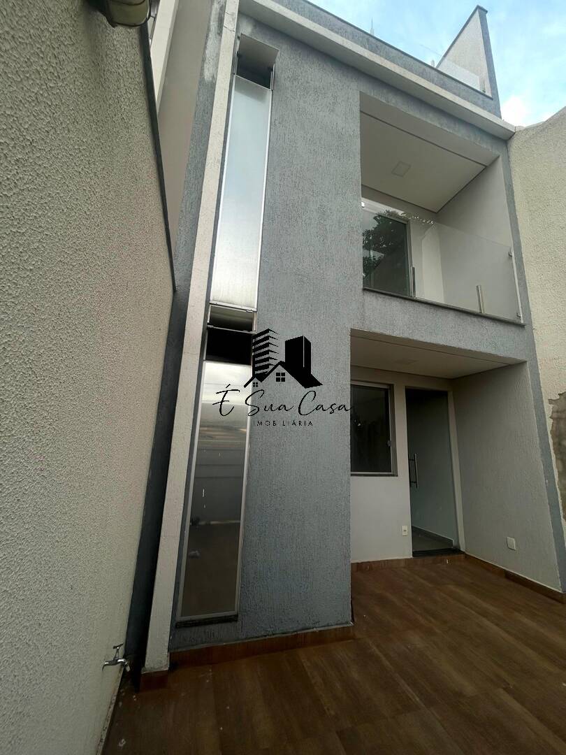 Casa, 3 quartos, 213 m² - Foto 1