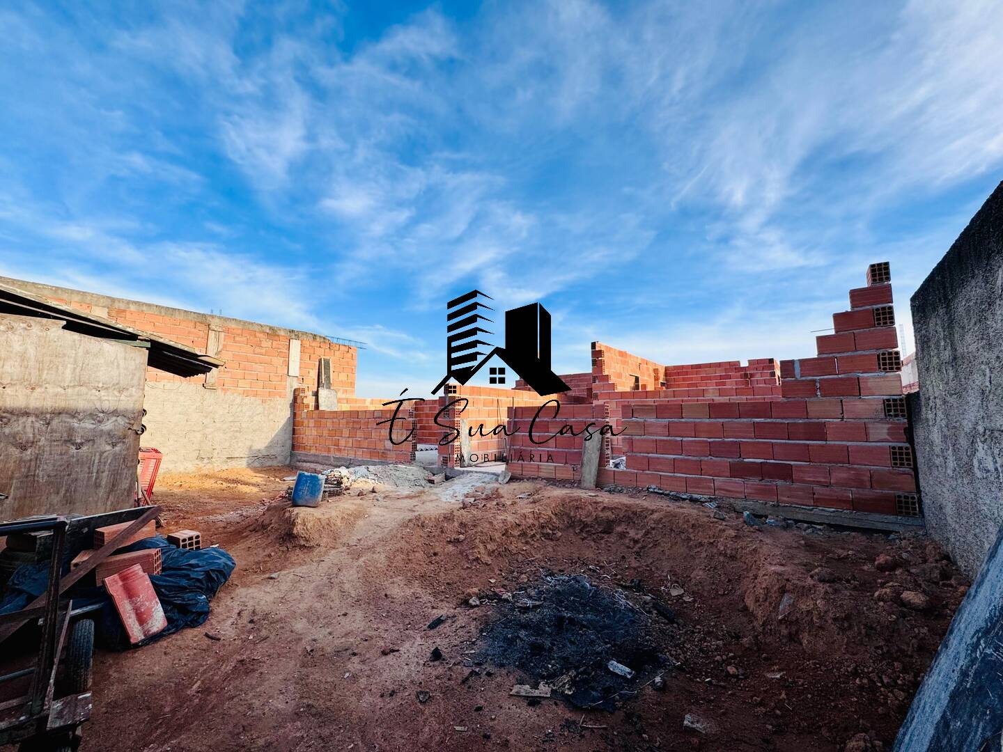 Casa à venda com 3 quartos, 250m² - Foto 5