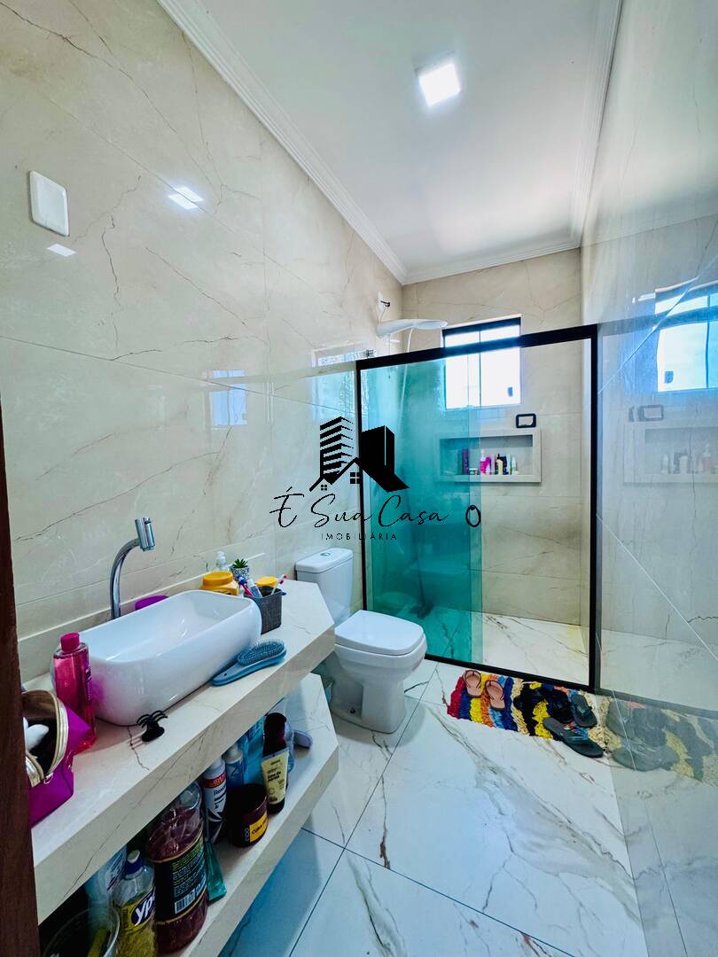 Casa à venda com 4 quartos, 220m² - Foto 15