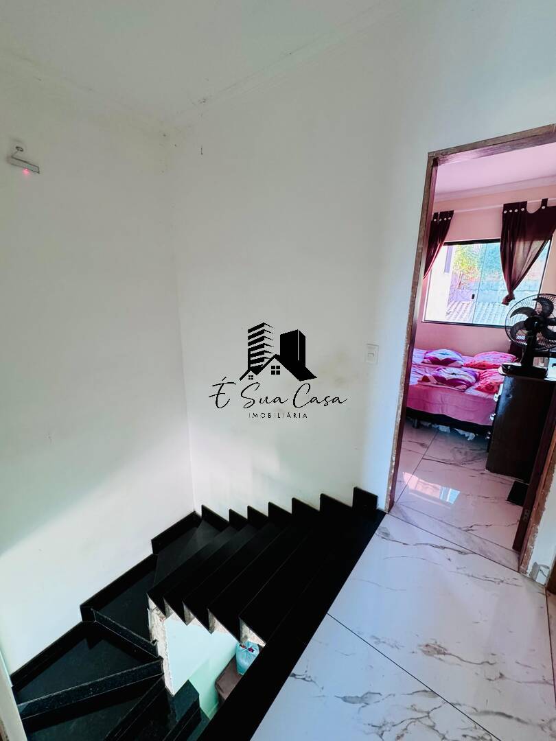 Casa à venda com 4 quartos, 220m² - Foto 5
