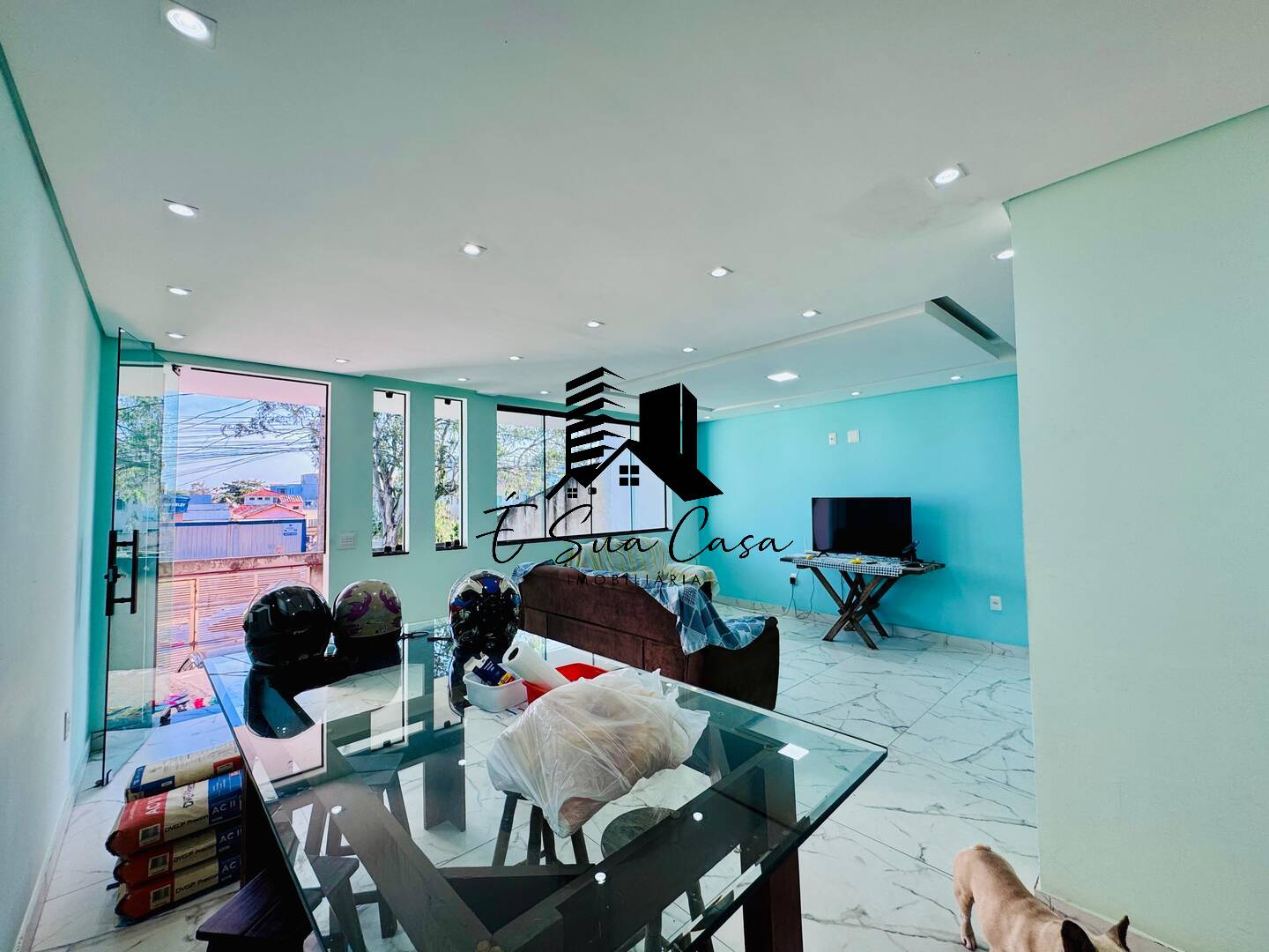Casa à venda com 4 quartos, 220m² - Foto 3