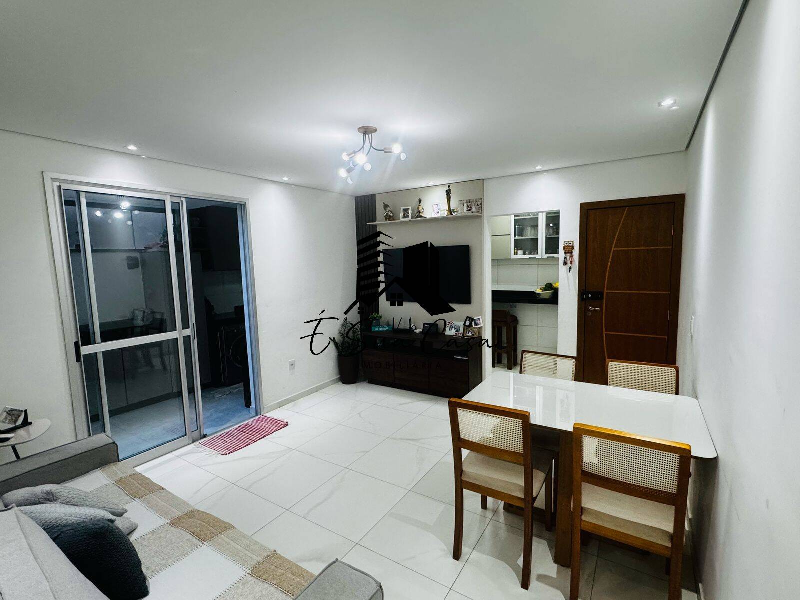 Apartamento à venda com 2 quartos, 89m² - Foto 19