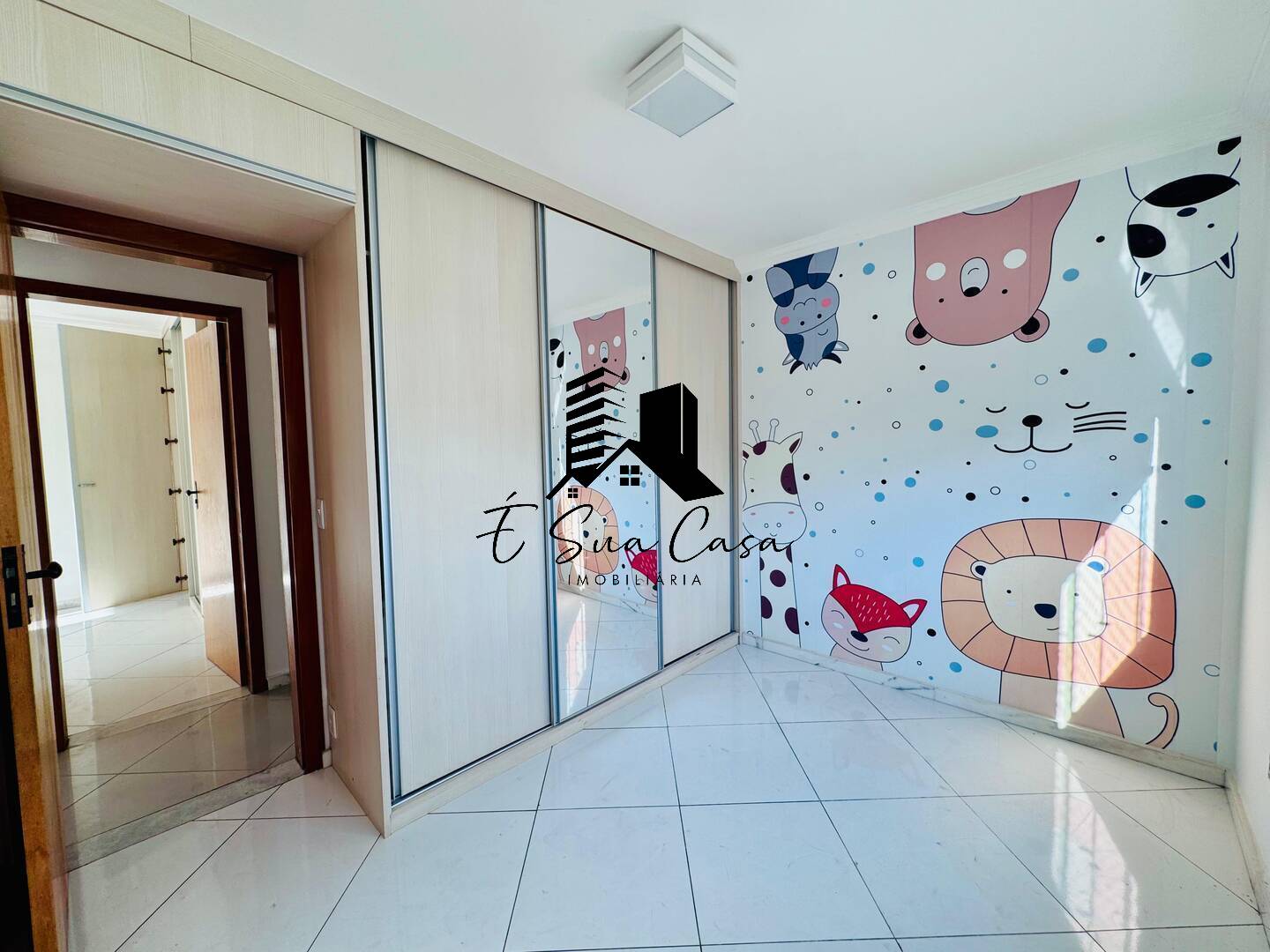 Cobertura à venda com 3 quartos, 200m² - Foto 13