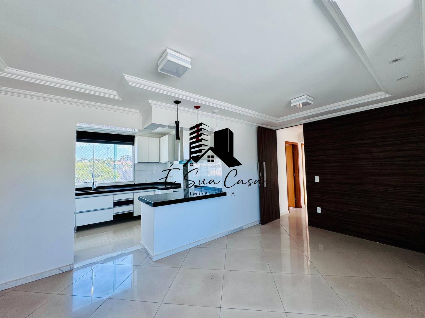 Cobertura à venda com 3 quartos, 200m² - Foto 2