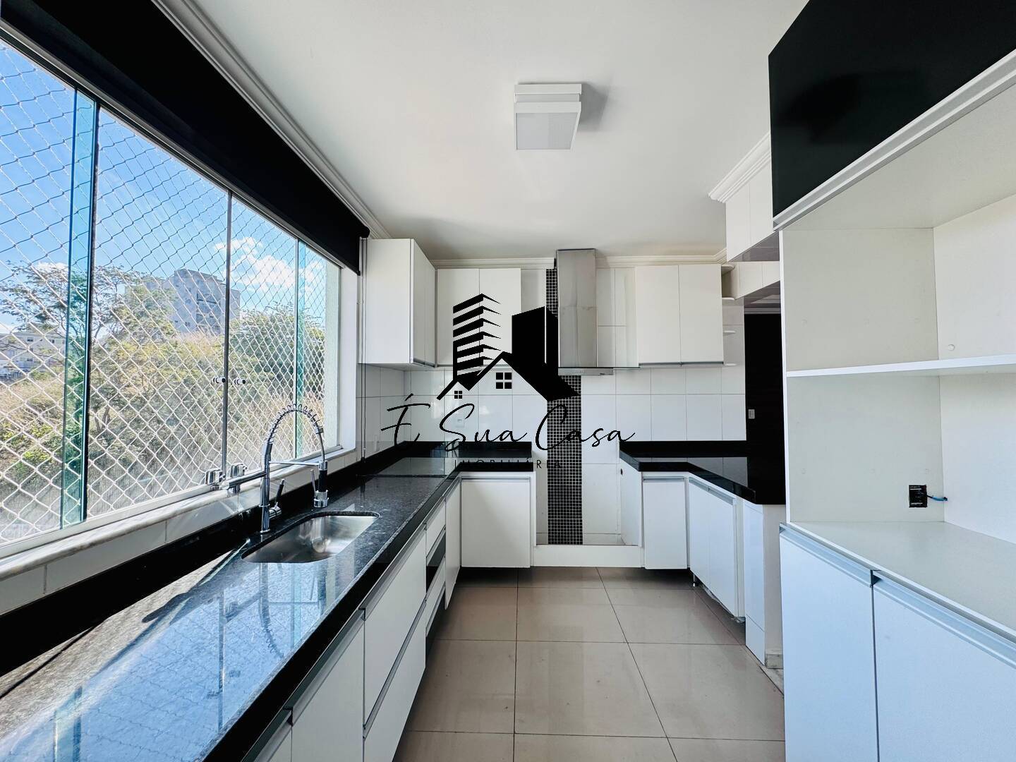 Cobertura à venda com 3 quartos, 200m² - Foto 6