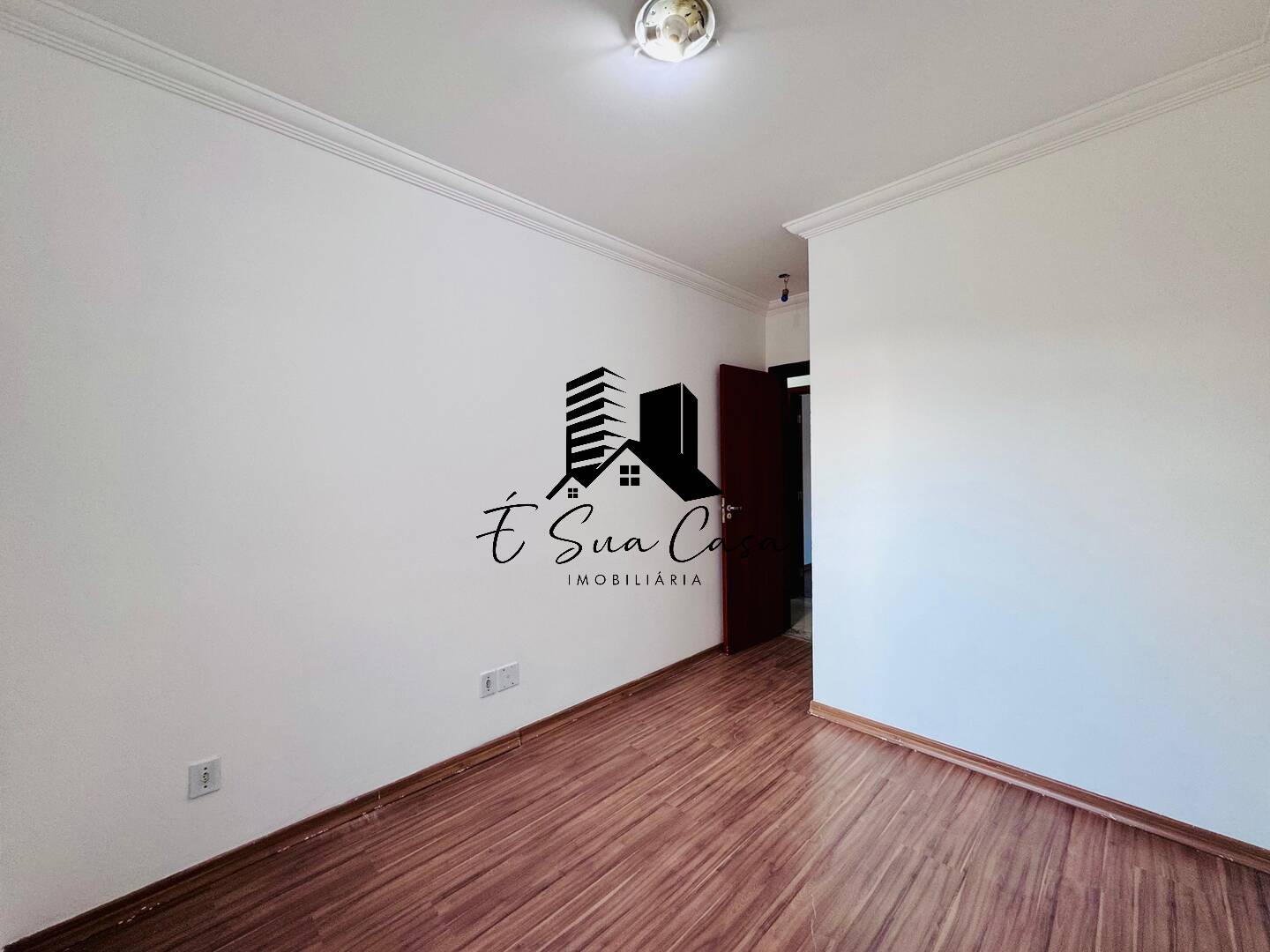 Apartamento à venda com 3 quartos, 75m² - Foto 15