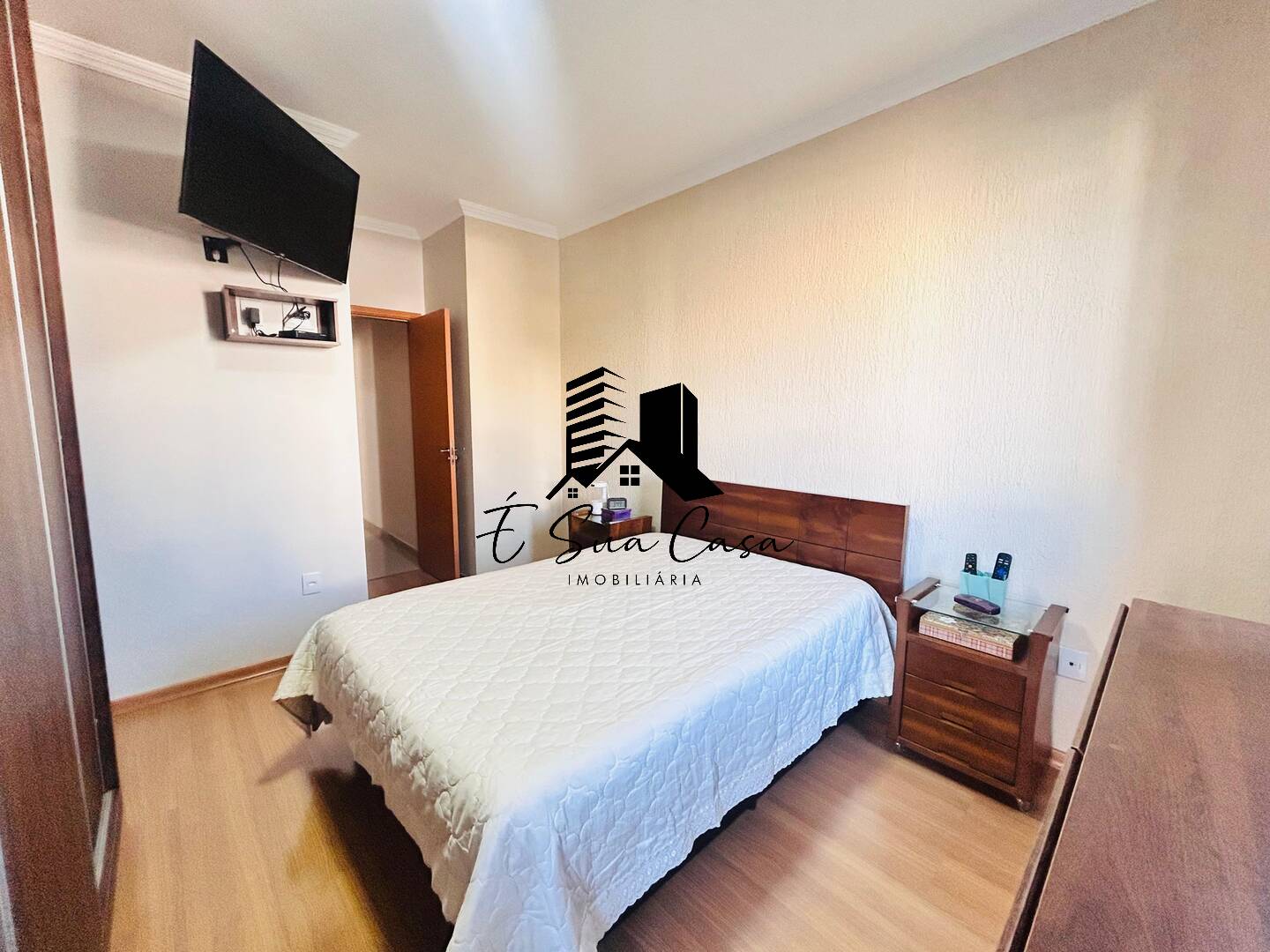 Apartamento à venda com 3 quartos, 83m² - Foto 18