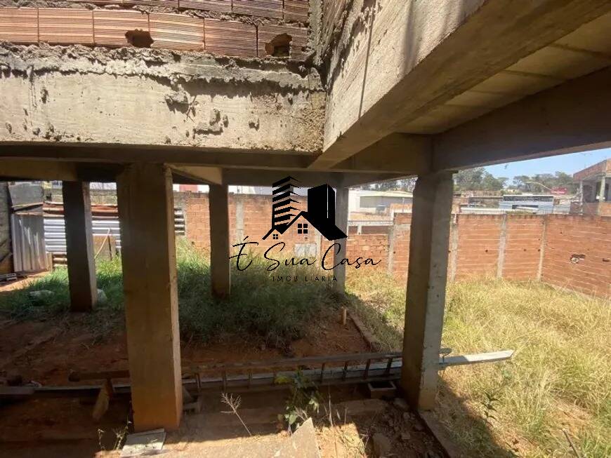 Casa à venda com 3 quartos, 200m² - Foto 13
