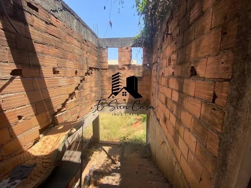 Casa à venda com 3 quartos, 200m² - Foto 6