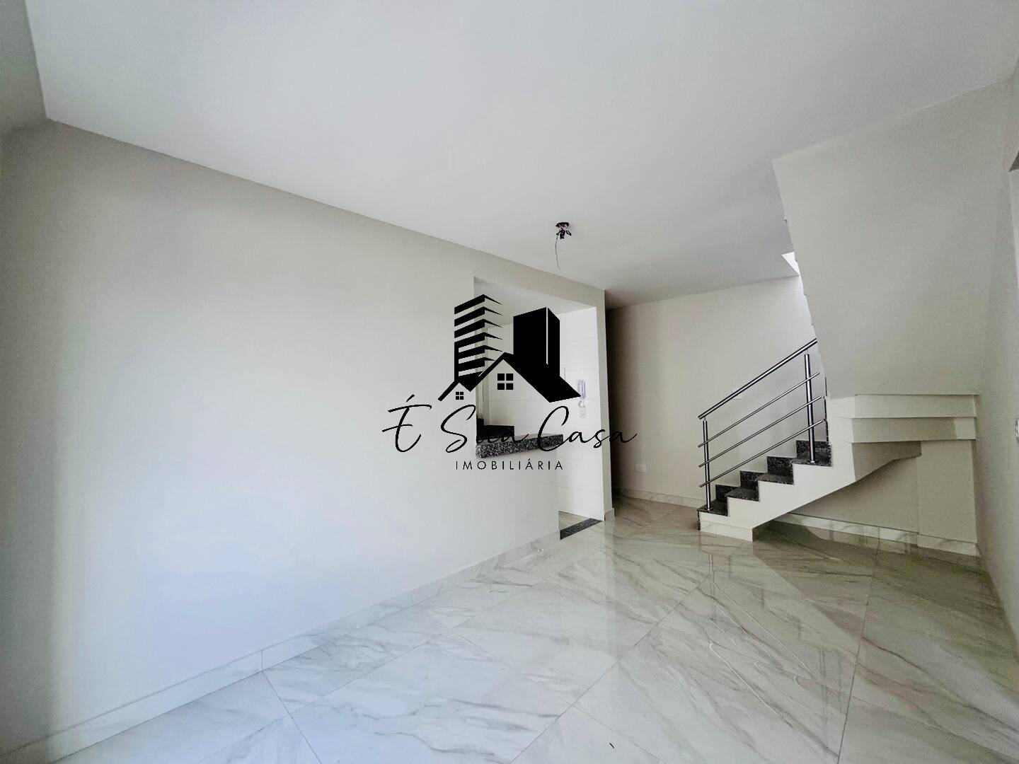 Cobertura à venda com 3 quartos, 130m² - Foto 3