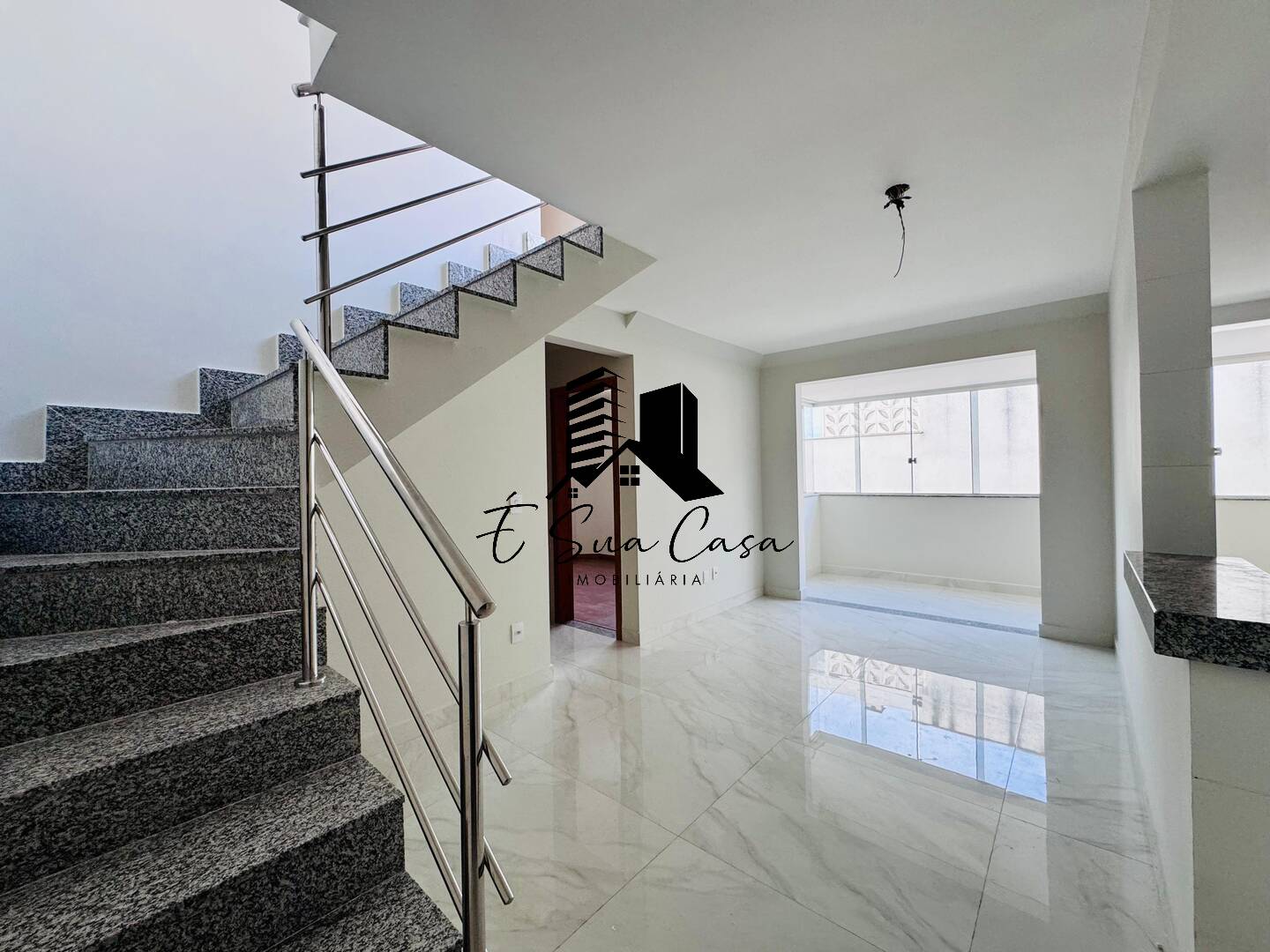 Cobertura à venda com 3 quartos, 130m² - Foto 2