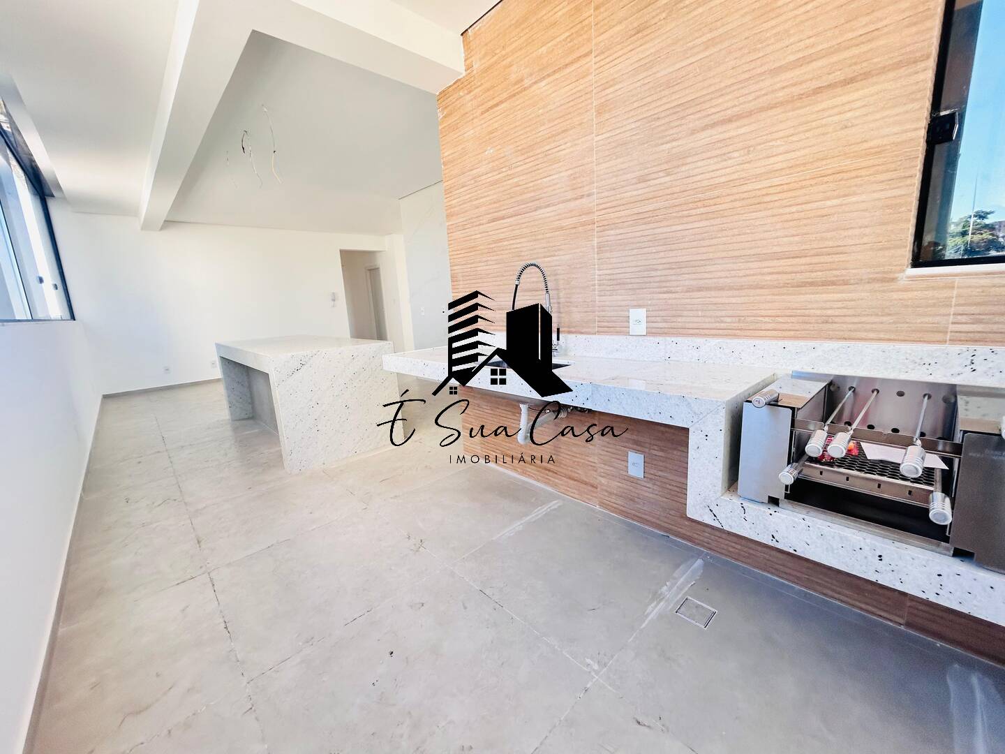 Apartamento, 3 quartos, 135 m² - Foto 1