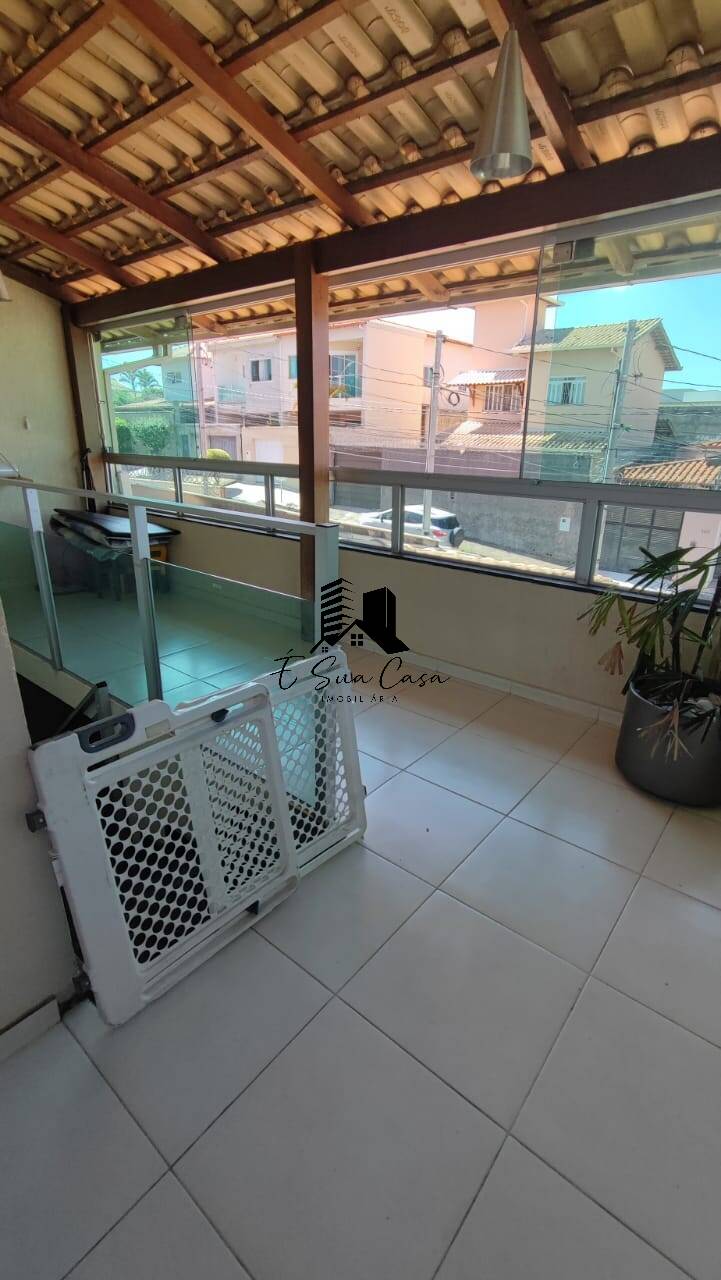 Casa à venda com 3 quartos, 168m² - Foto 4