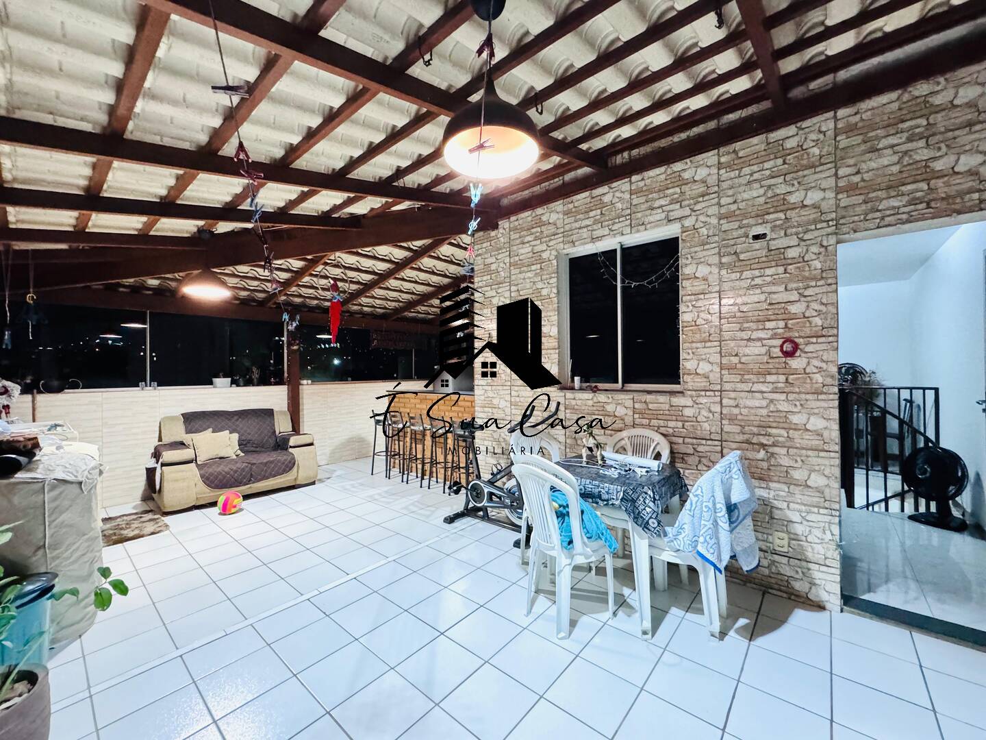 Cobertura à venda com 2 quartos, 90m² - Foto 3