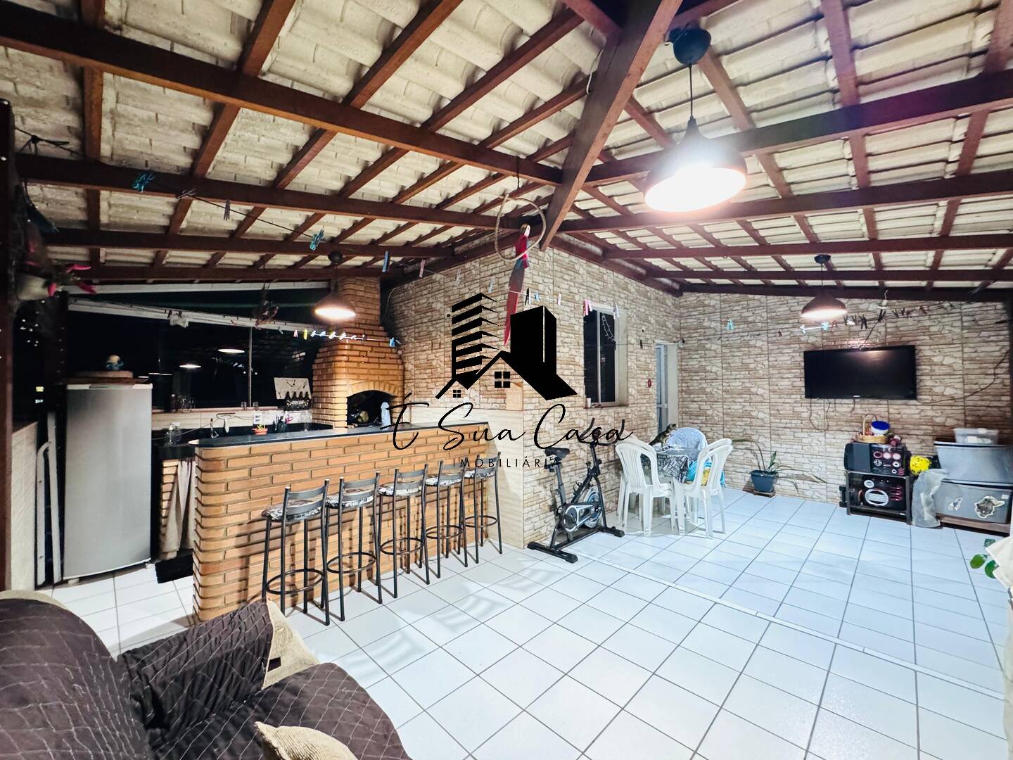 Cobertura à venda com 2 quartos, 90m² - Foto 1